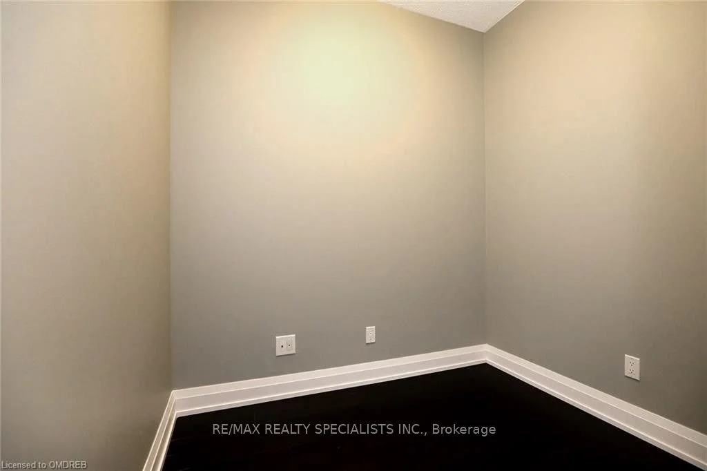 65 Speers Road 1704, Oakville, ON L6K 2E5