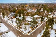 1488 Woodeden Drive, Mississauga, ON L5H 2T9