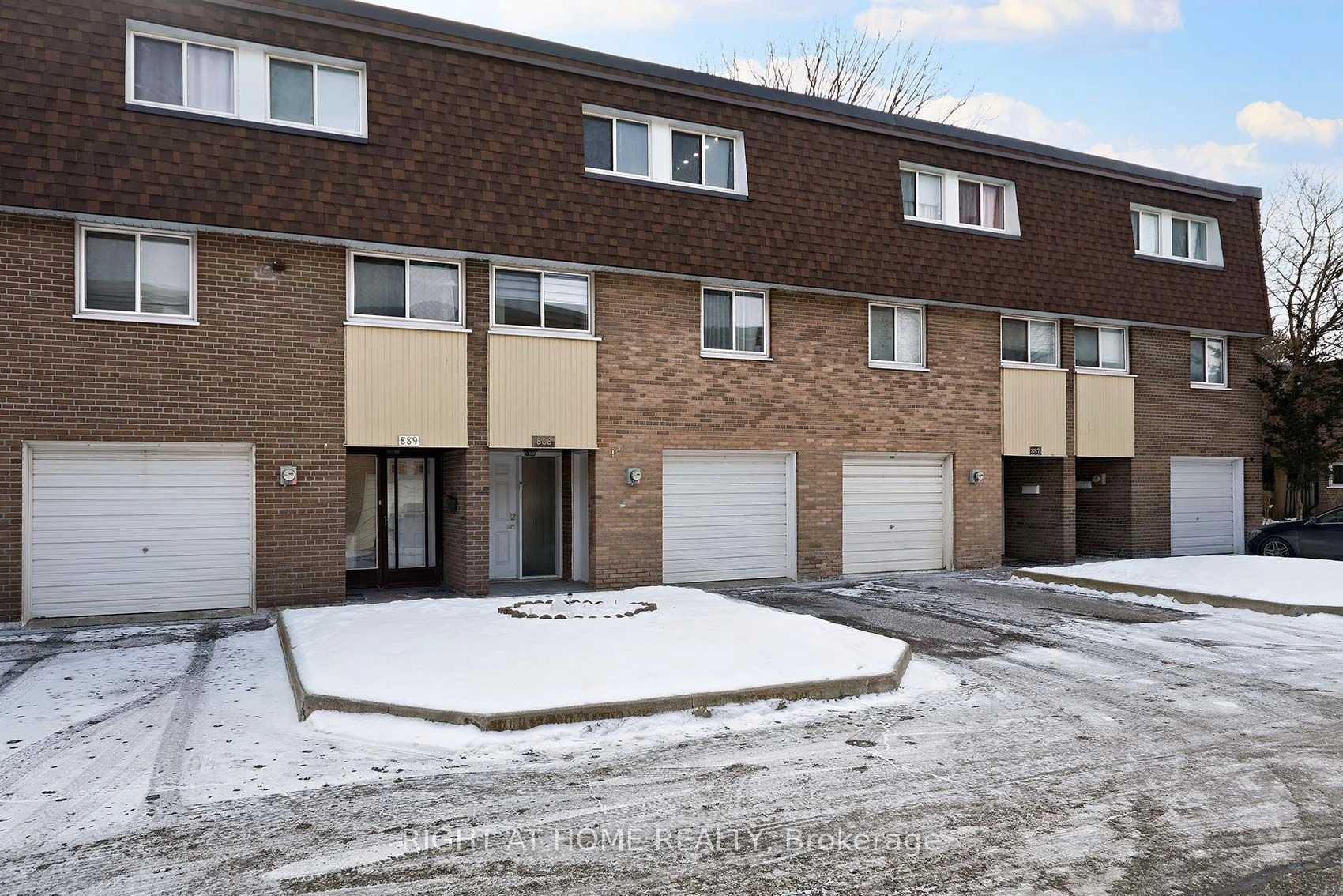 Condo Townhouse in Toronto