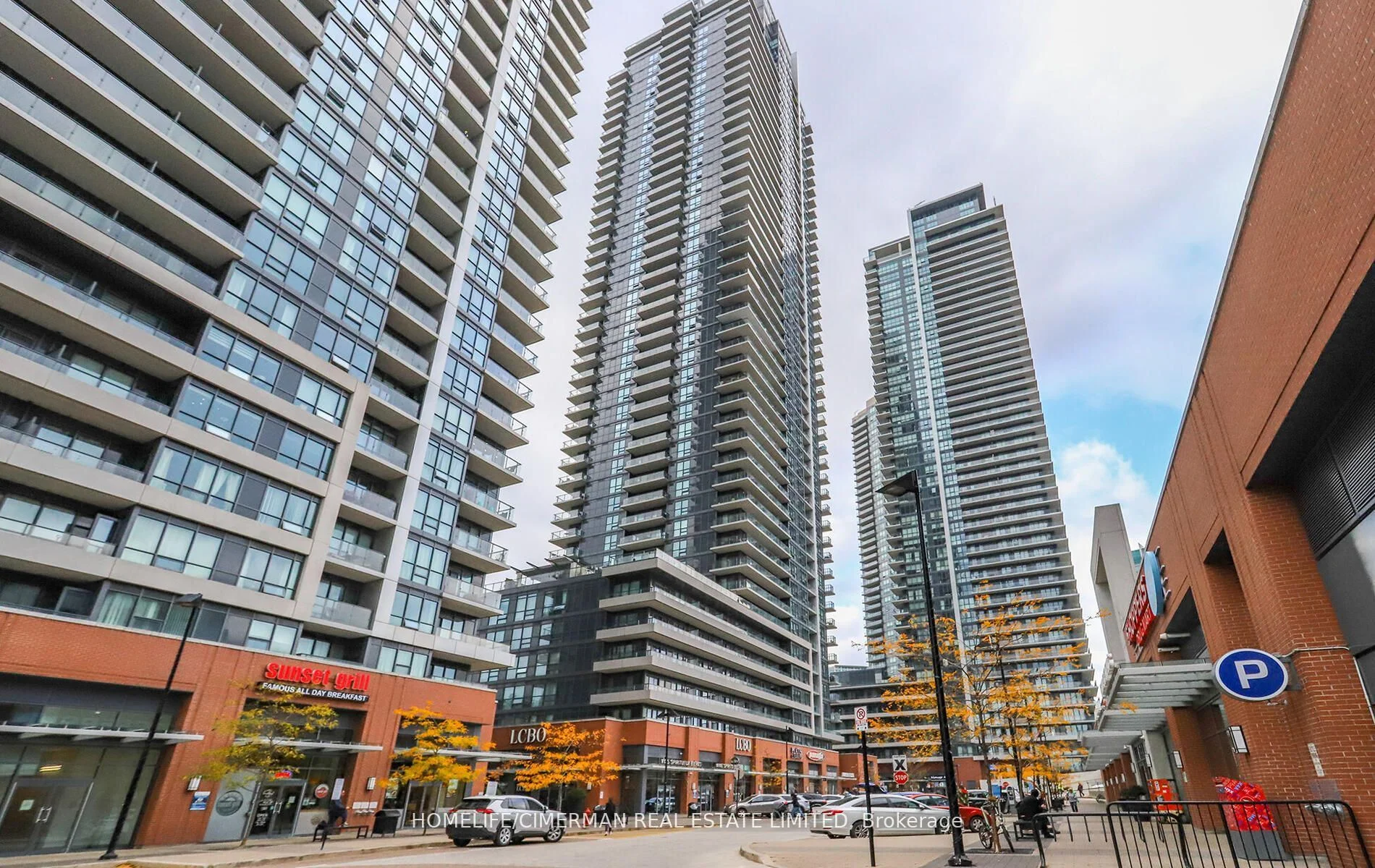 2220 Lake Shore Boulevard W 714, Toronto W06, On M8v 0c1