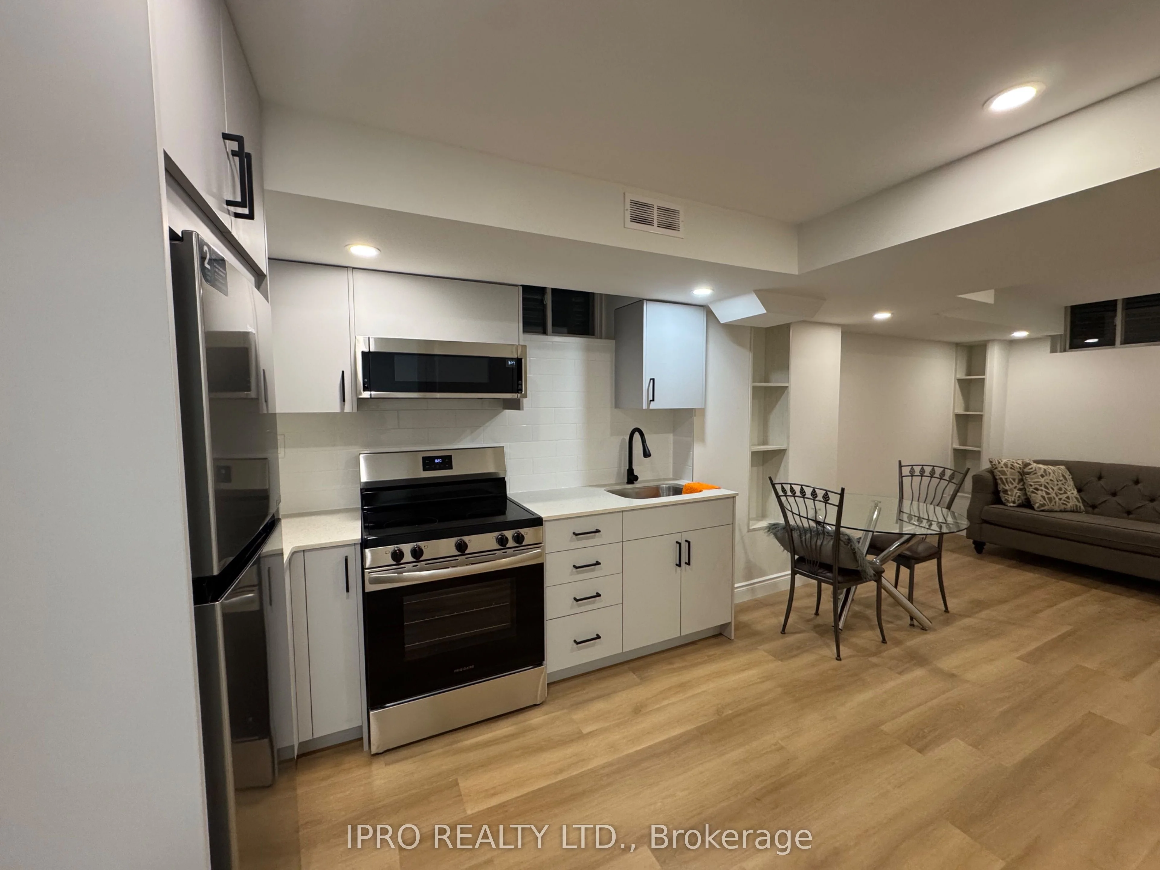 Semi-Detached in Mississauga