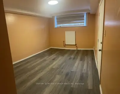 Triplex in Mississauga