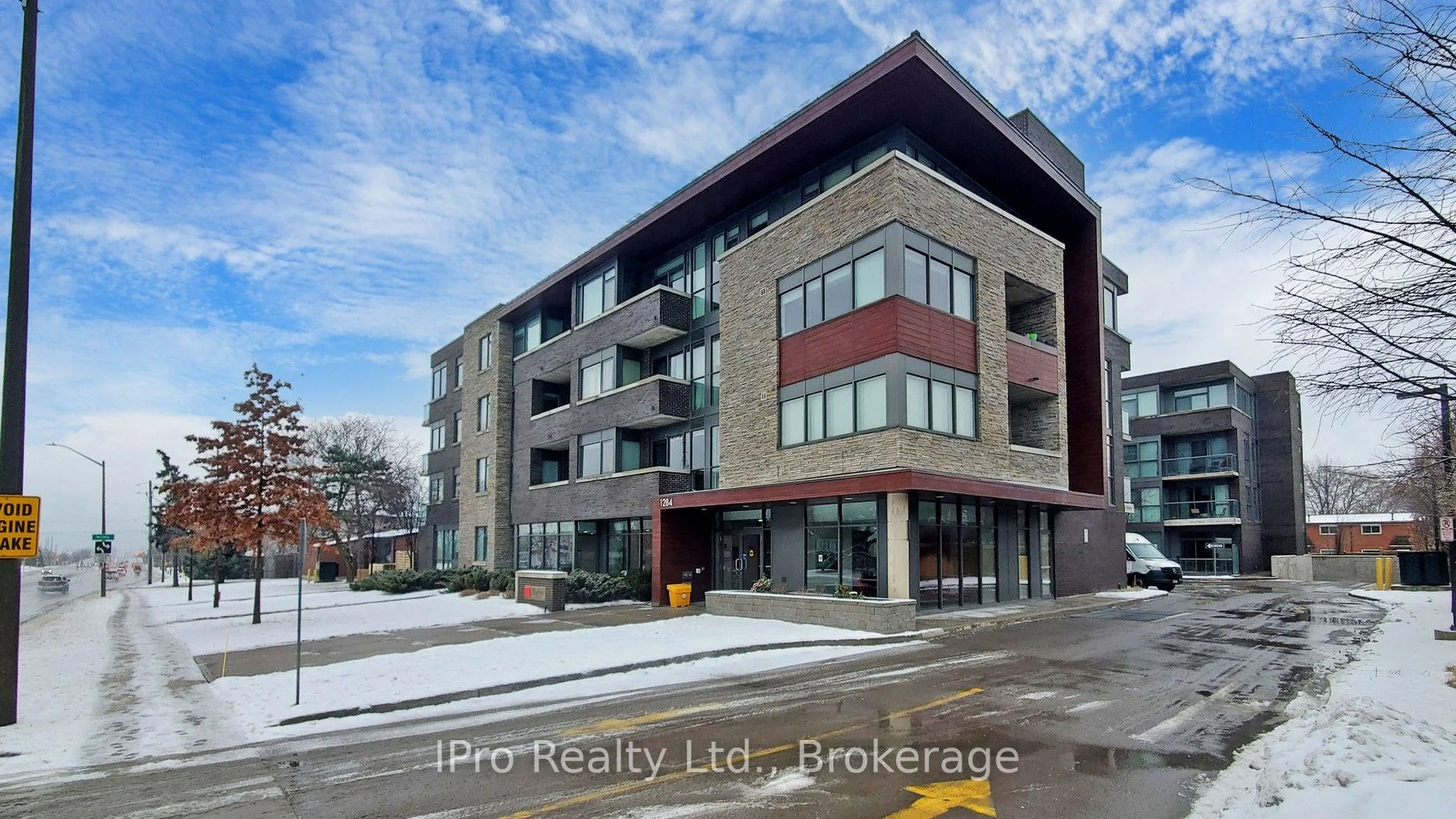 1284 Guelph Line 404, Burlington, On L7p 0t9