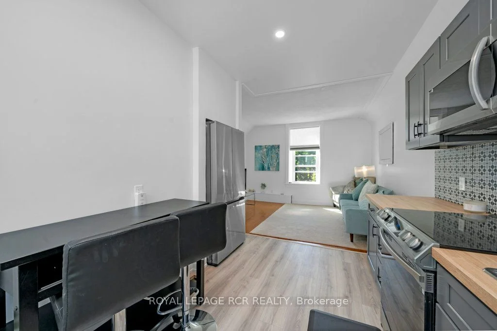9 Second Avenue 3, Orangeville, ON L9W 1H4