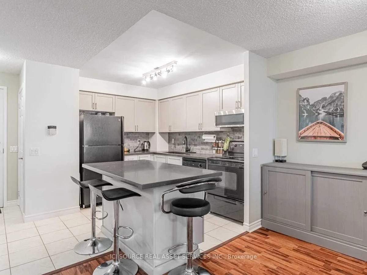 55 Strathaven Drive 1803, Mississauga, On L5r 4g9