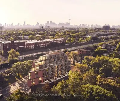 2625 Dundas Street W 403, Toronto W02, On M6p 1x9