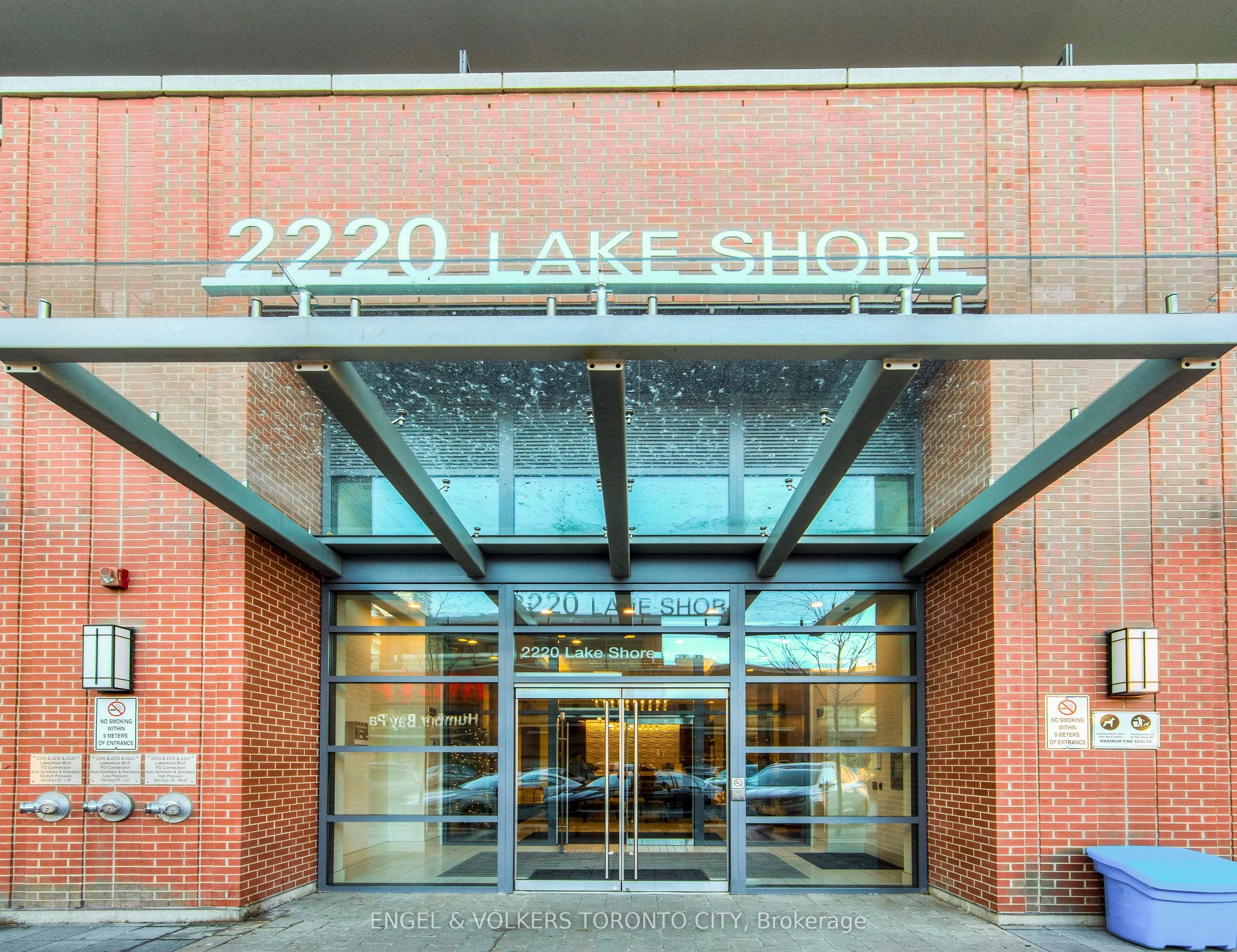 2220 Lake Shore Boulevard W 3207, Toronto W06, On M8v 0c1