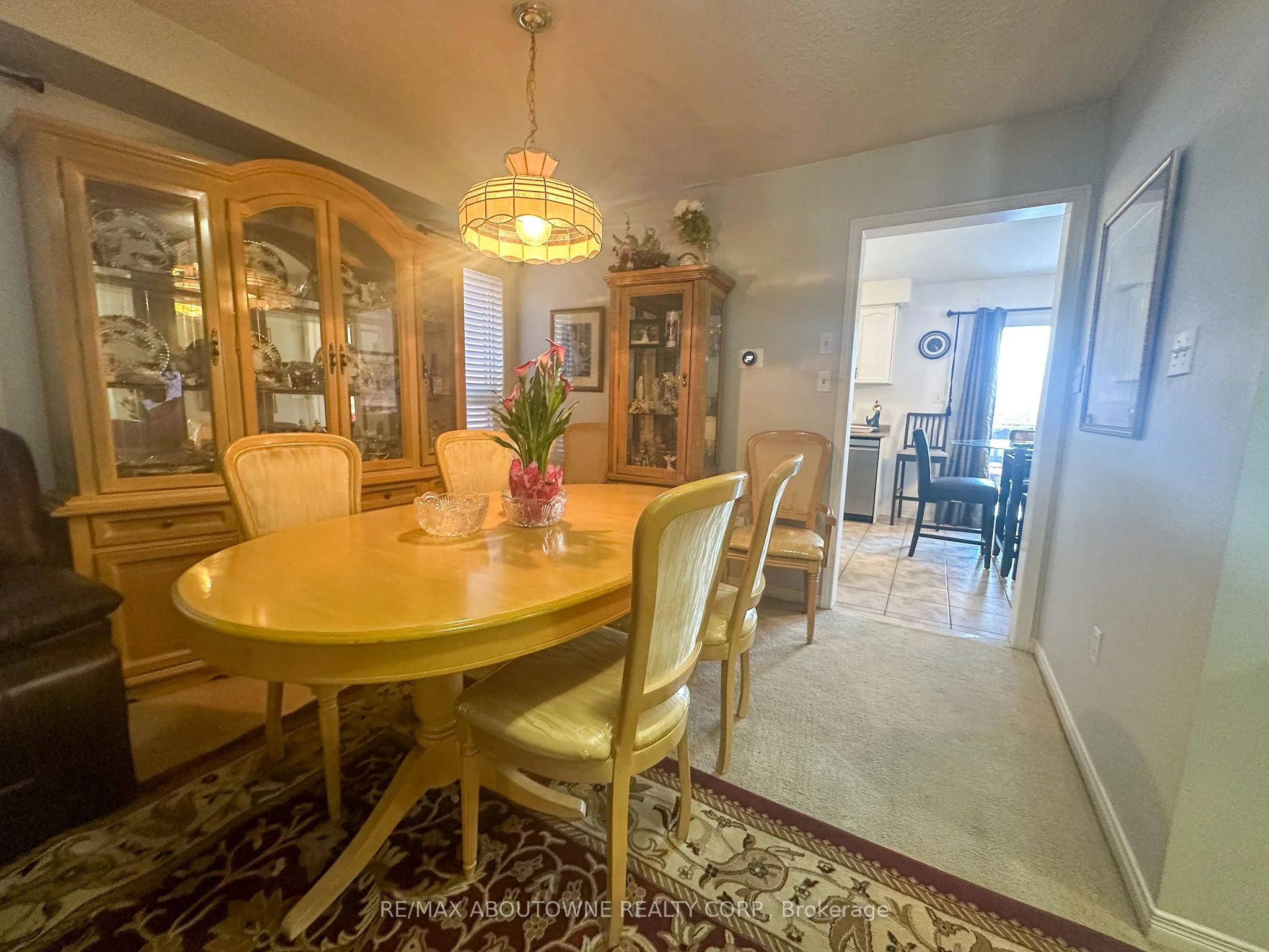 2405 Newcastle Crescent, Oakville, ON L6M 4P8
