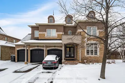 Detached in Brampton
