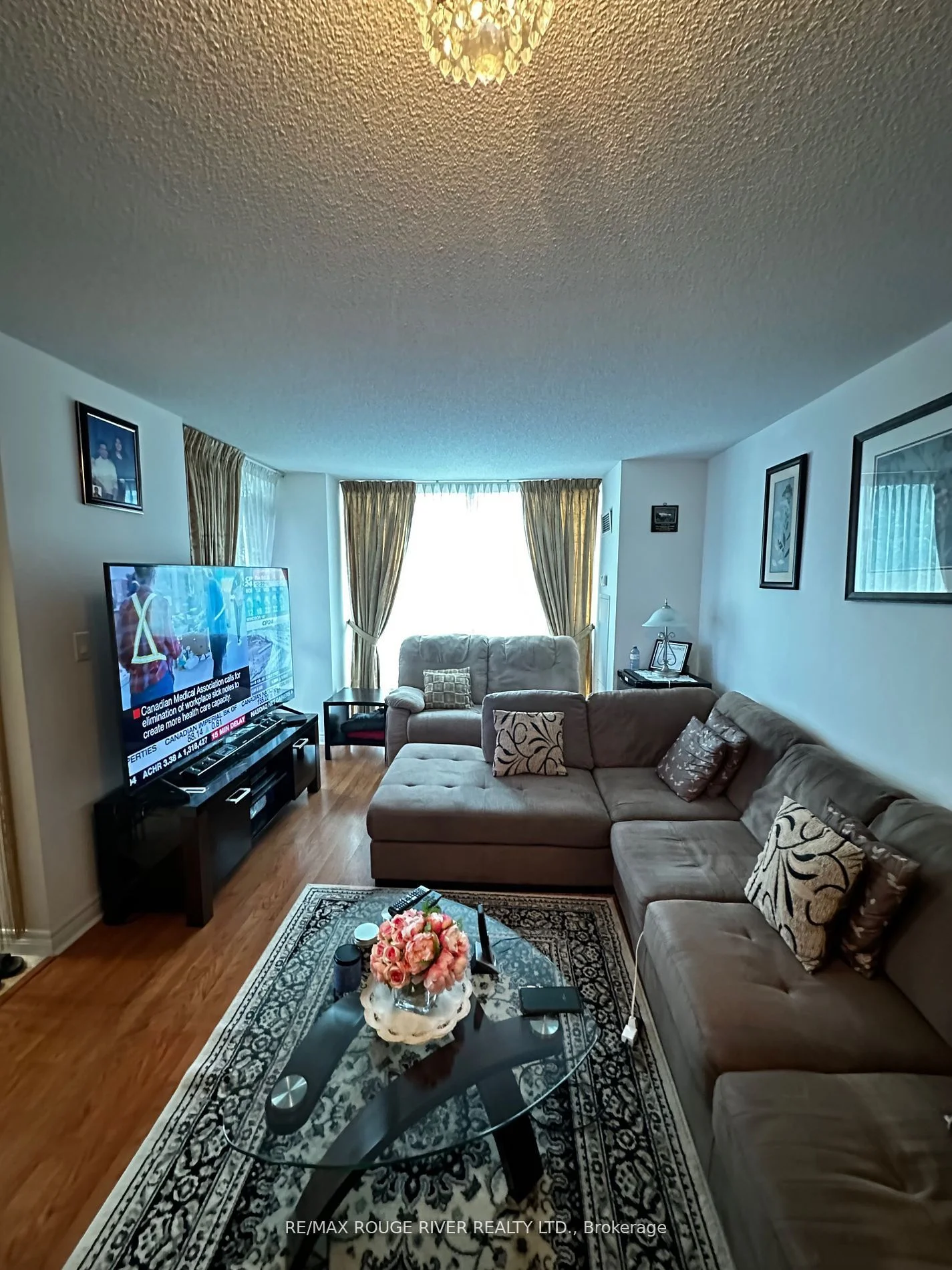 208 Enfield Place 1609, Mississauga, ON L5B 0G8