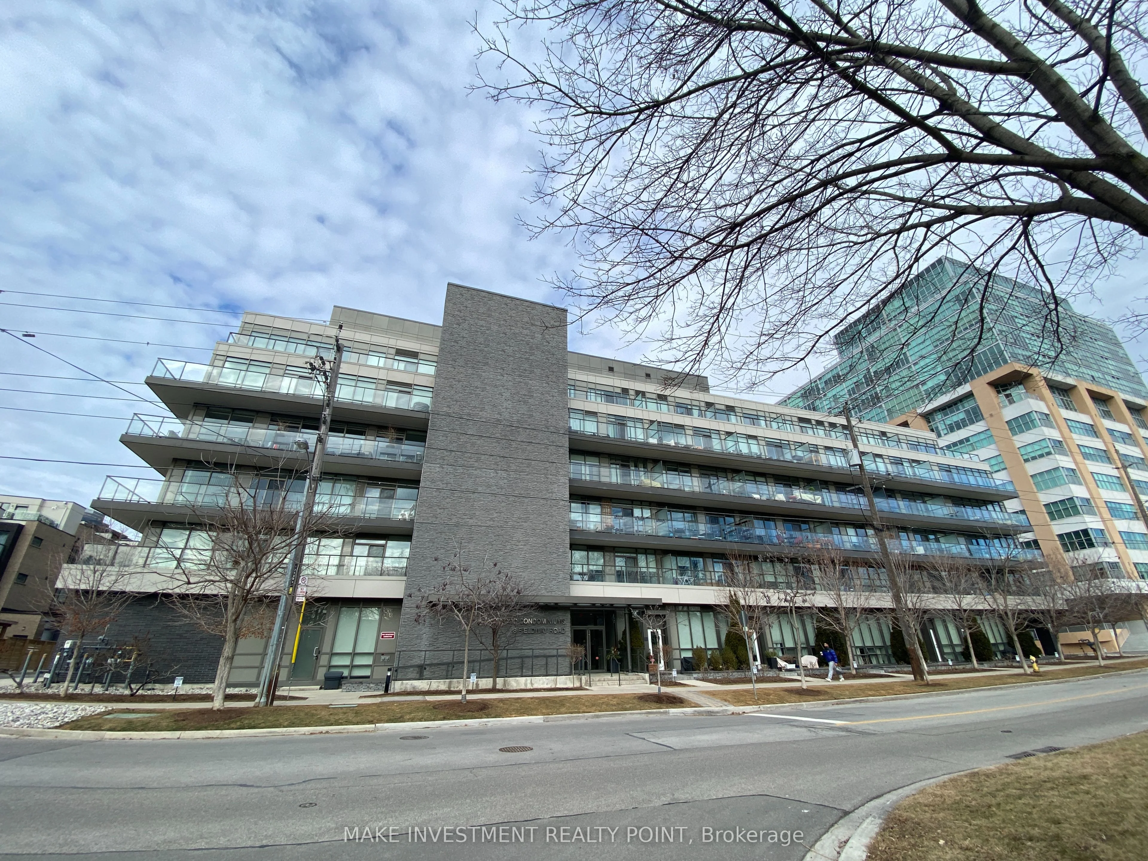 8 Fieldway Road 623, Toronto W08, On M8z 0c3