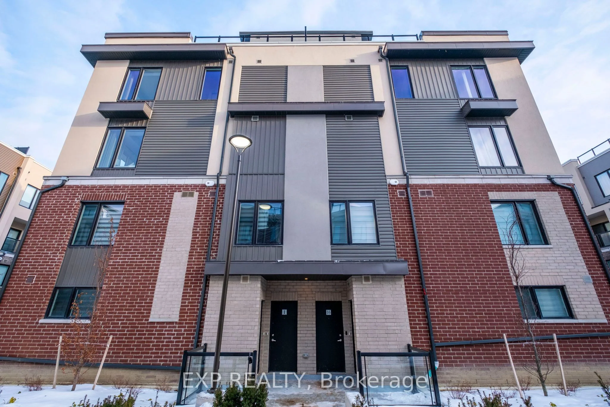 Condo Townhouse in Mississauga