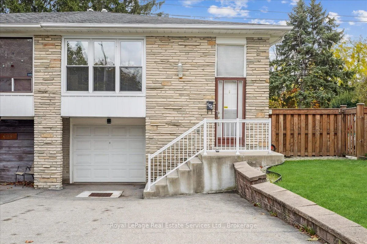 606 Abana Road, Mississauga, On L5a 1h4