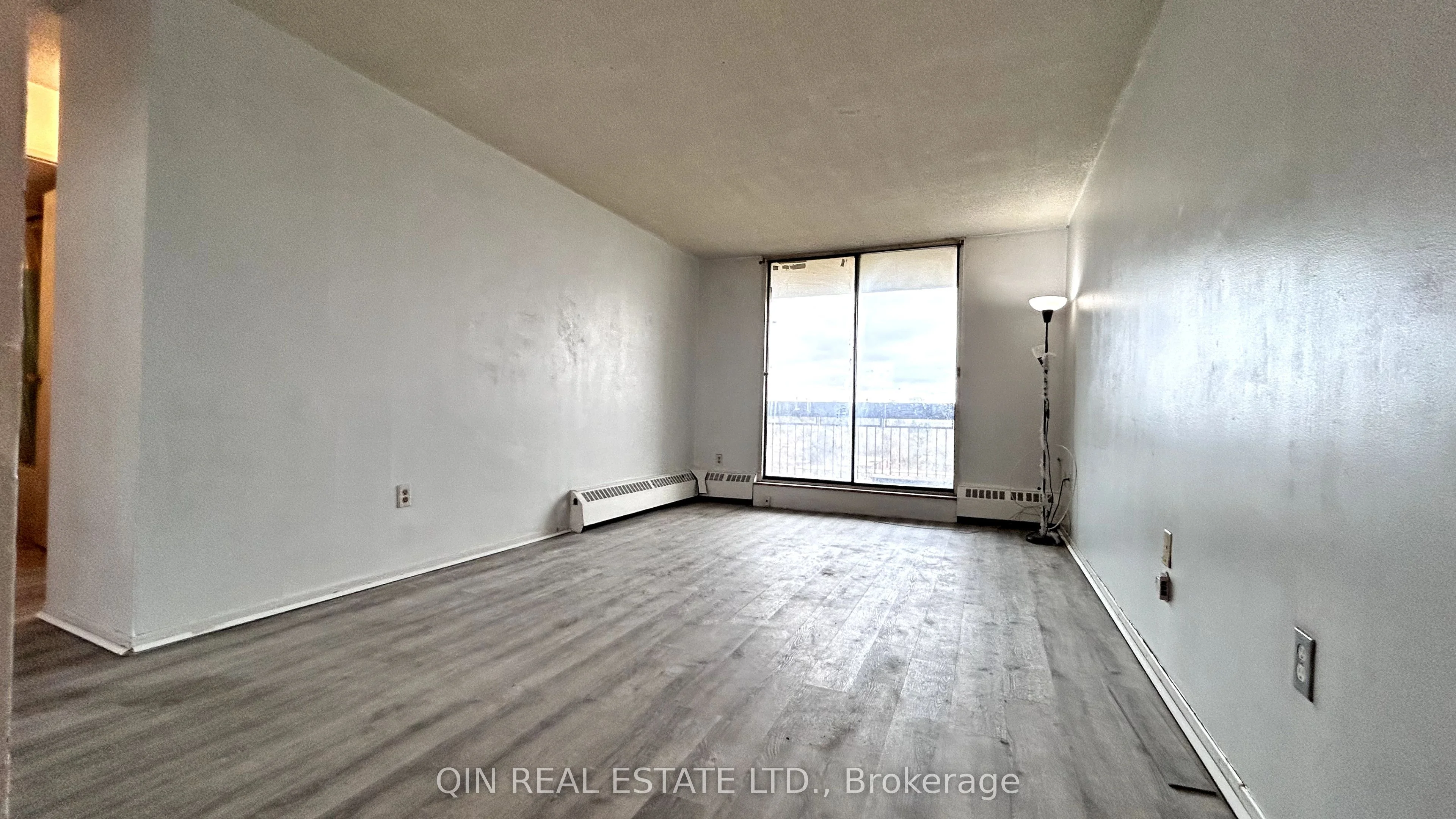 4645 Jane Street 818, Toronto W05, ON M3N 2K9