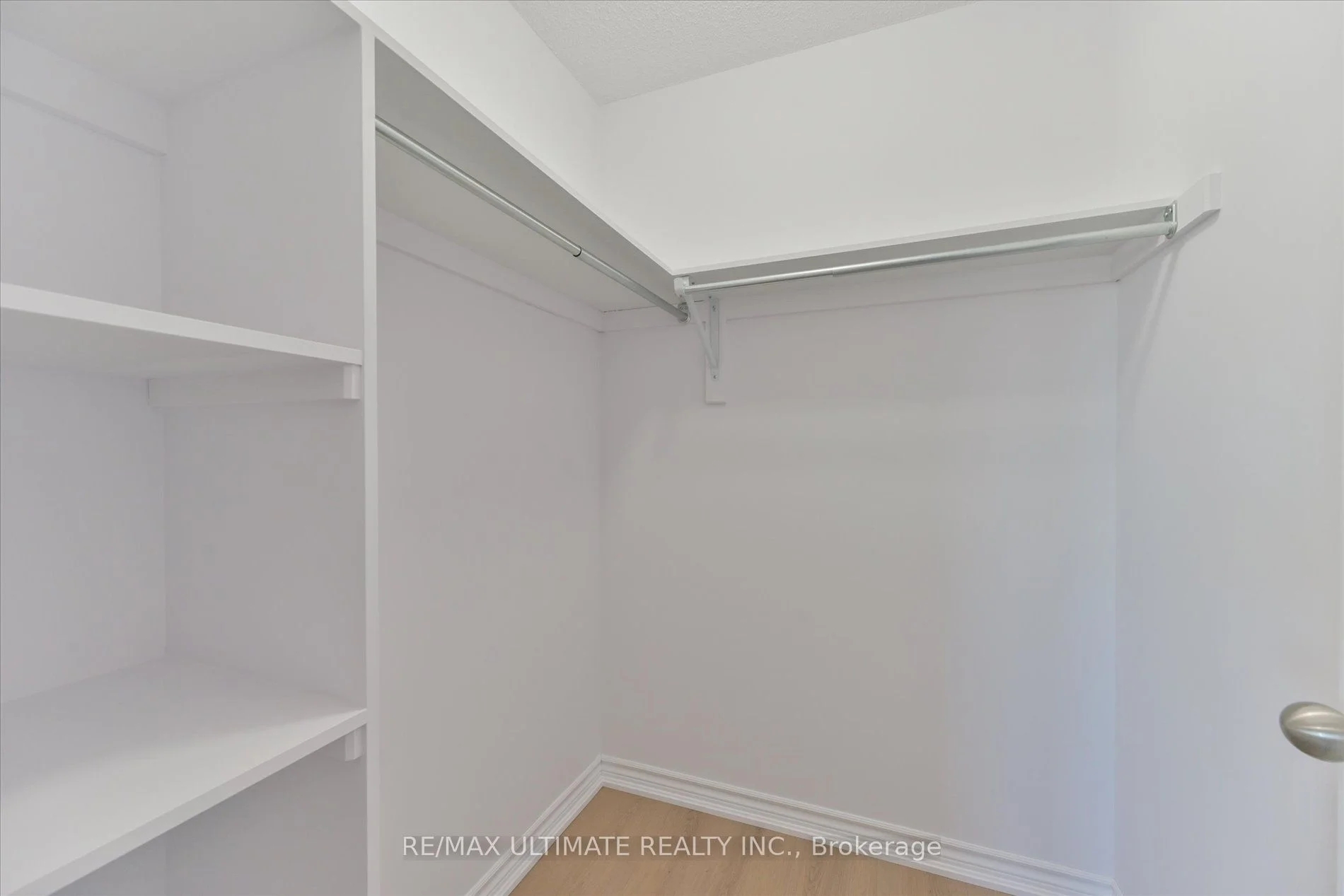 5150 Winston Churchill Boulevard 409, Mississauga, ON L5M 0P1