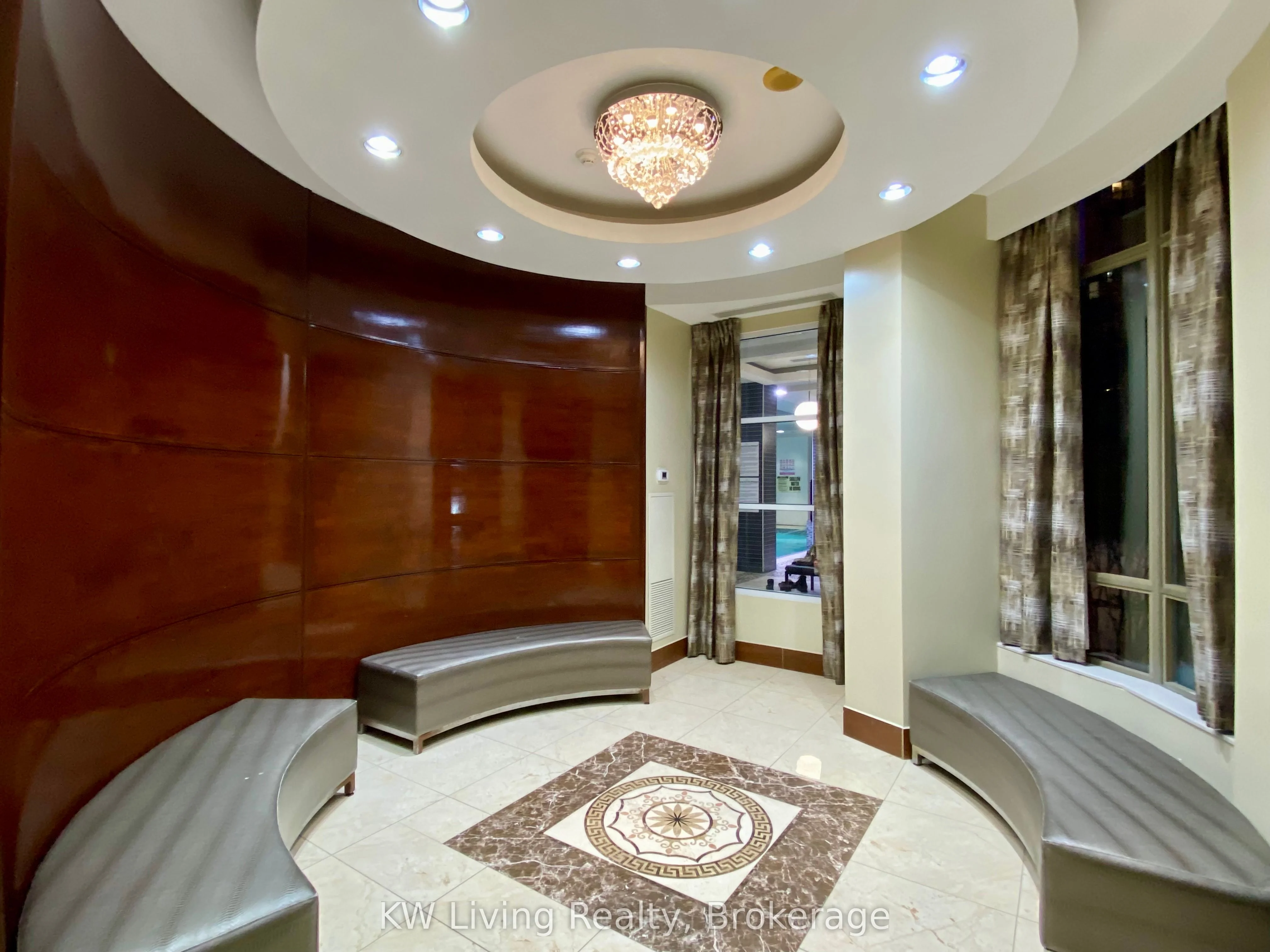 310 Burnhamthorpe Road 2308, Mississauga, On L5b 4p9