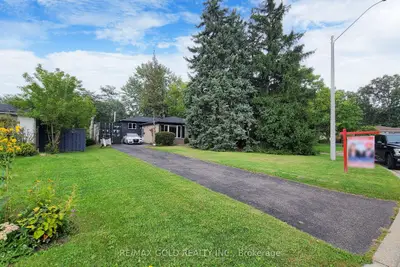 Detached in Brampton