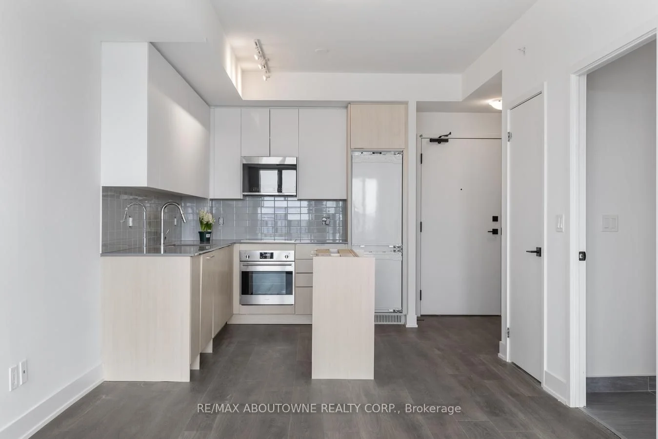2481 Taunton Road 1609, Oakville, ON K6H 3R7