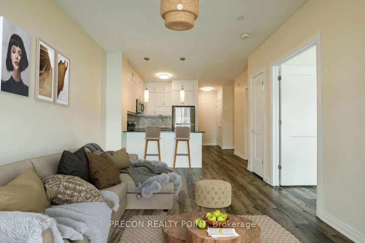 Condo Apartment in Oakville