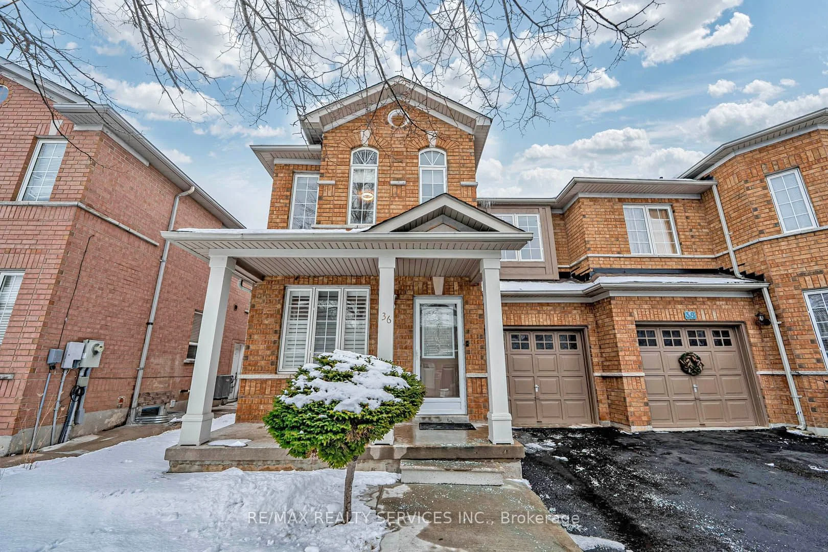 Semi-Detached in Brampton