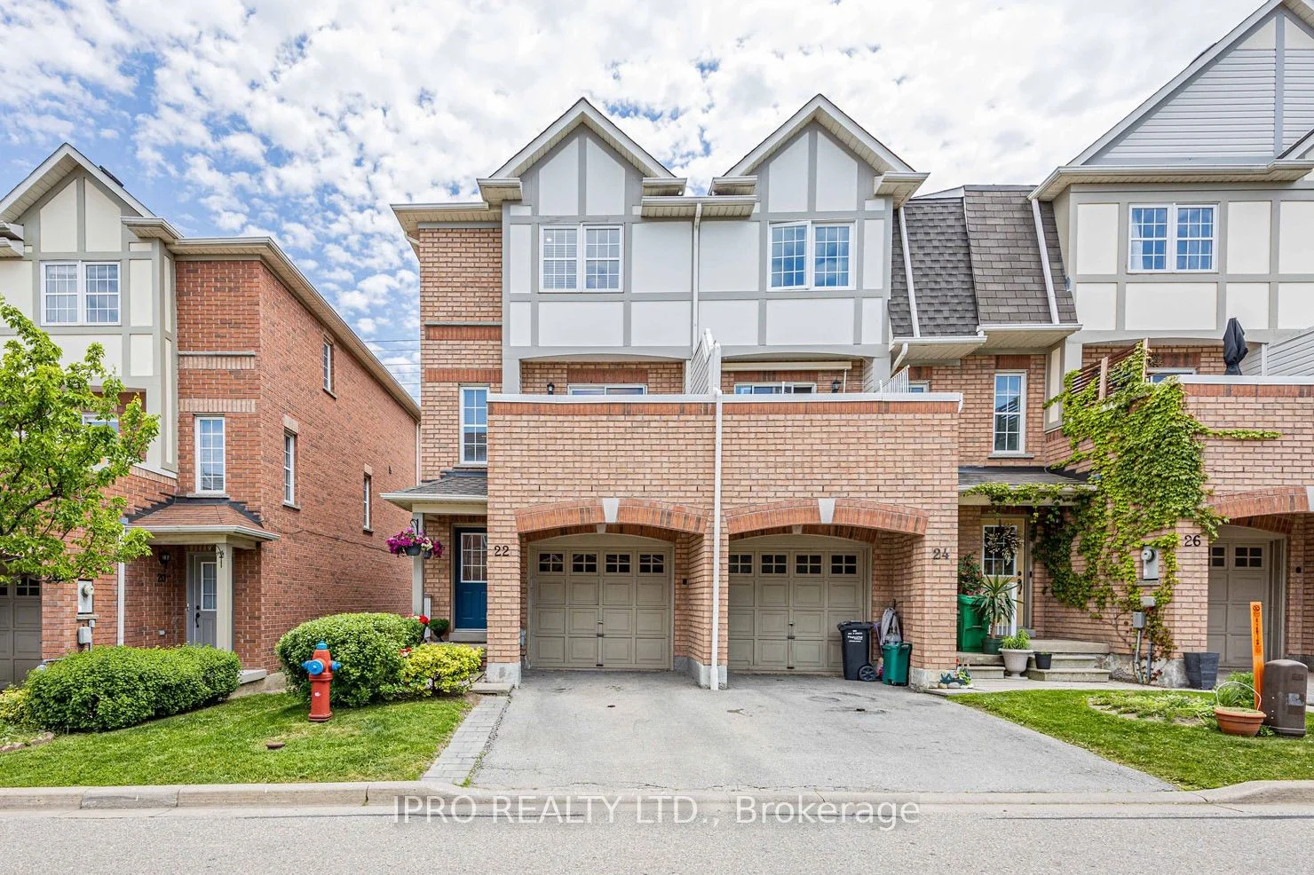 Condo Townhouse in Mississauga