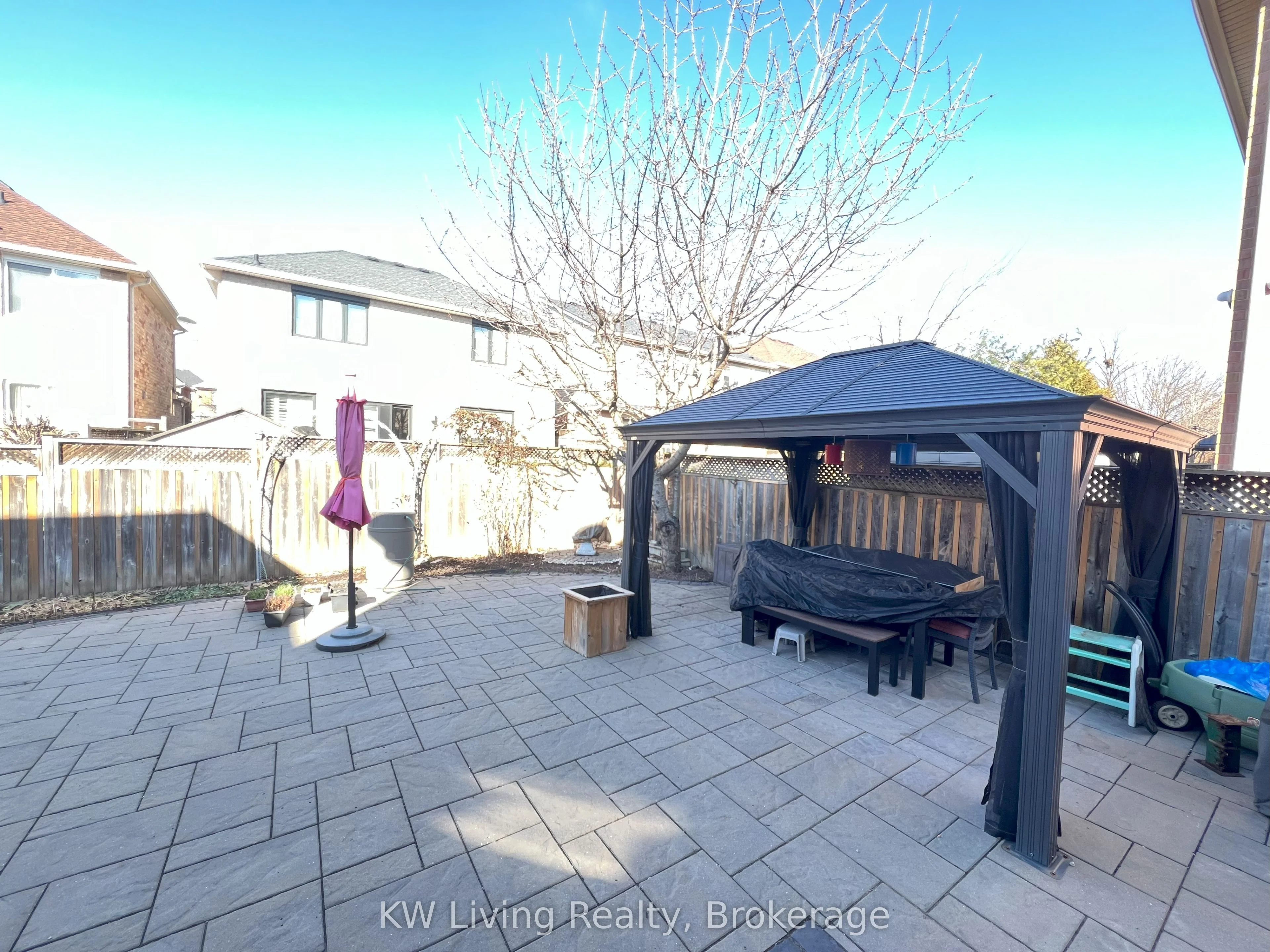 2375 Copperwood Drive, Oakville, ON L6M 4S9