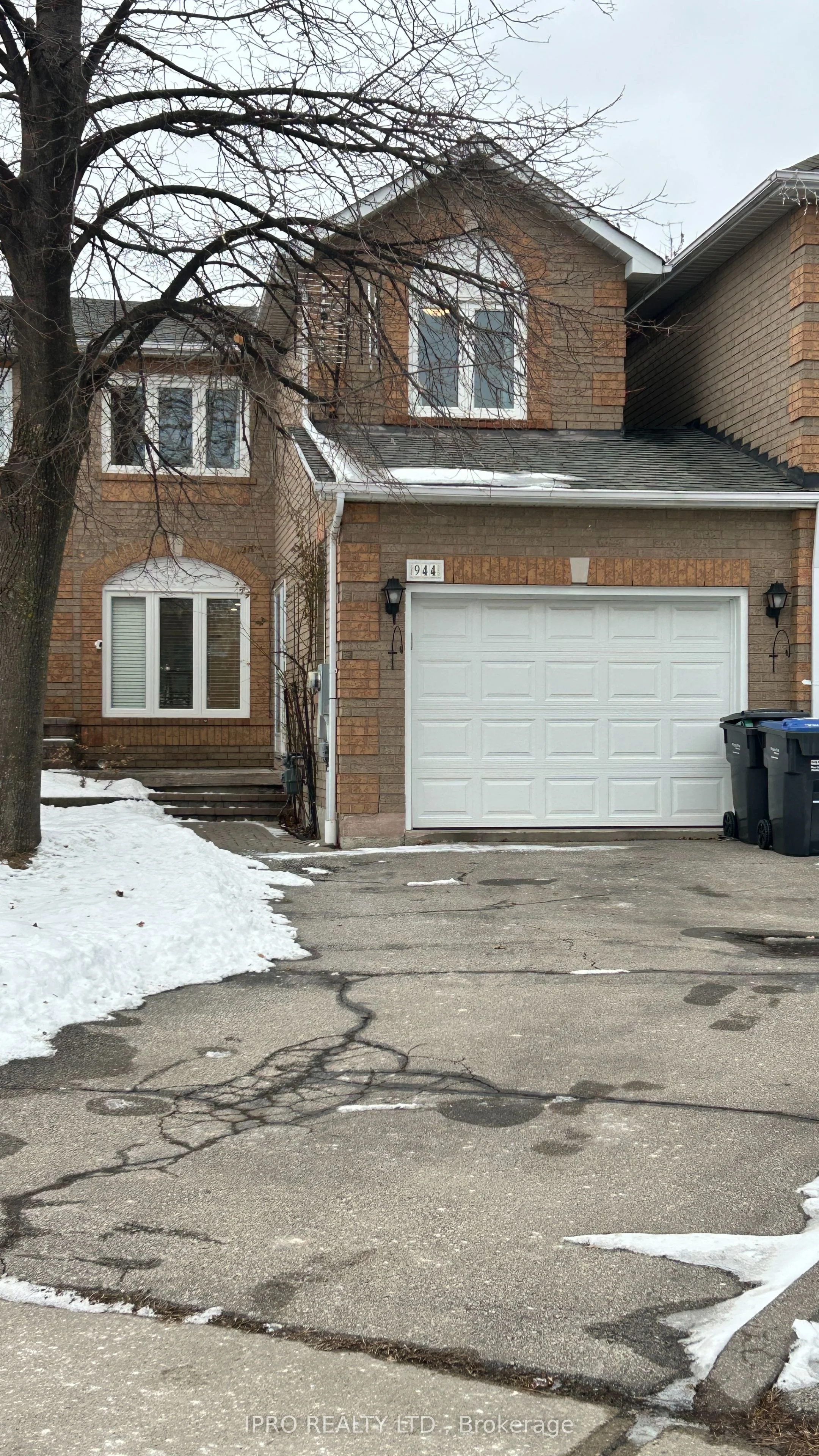 Semi-Detached in Mississauga