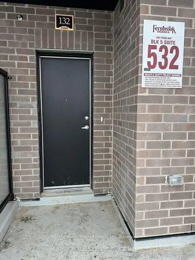 Condo Townhouse in Milton