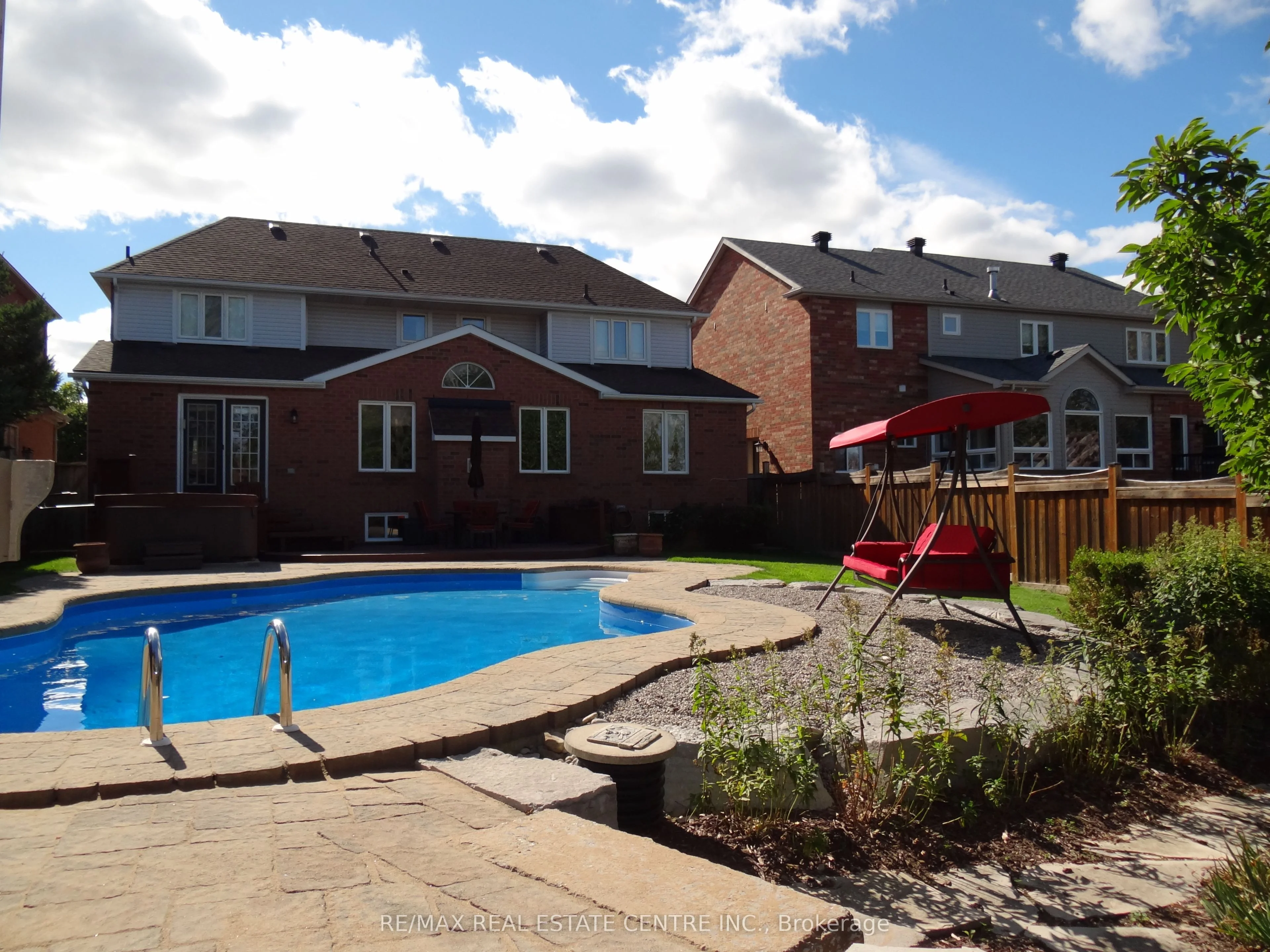 25 Grist Mill Drive, Halton Hills, ON L7G 6C2