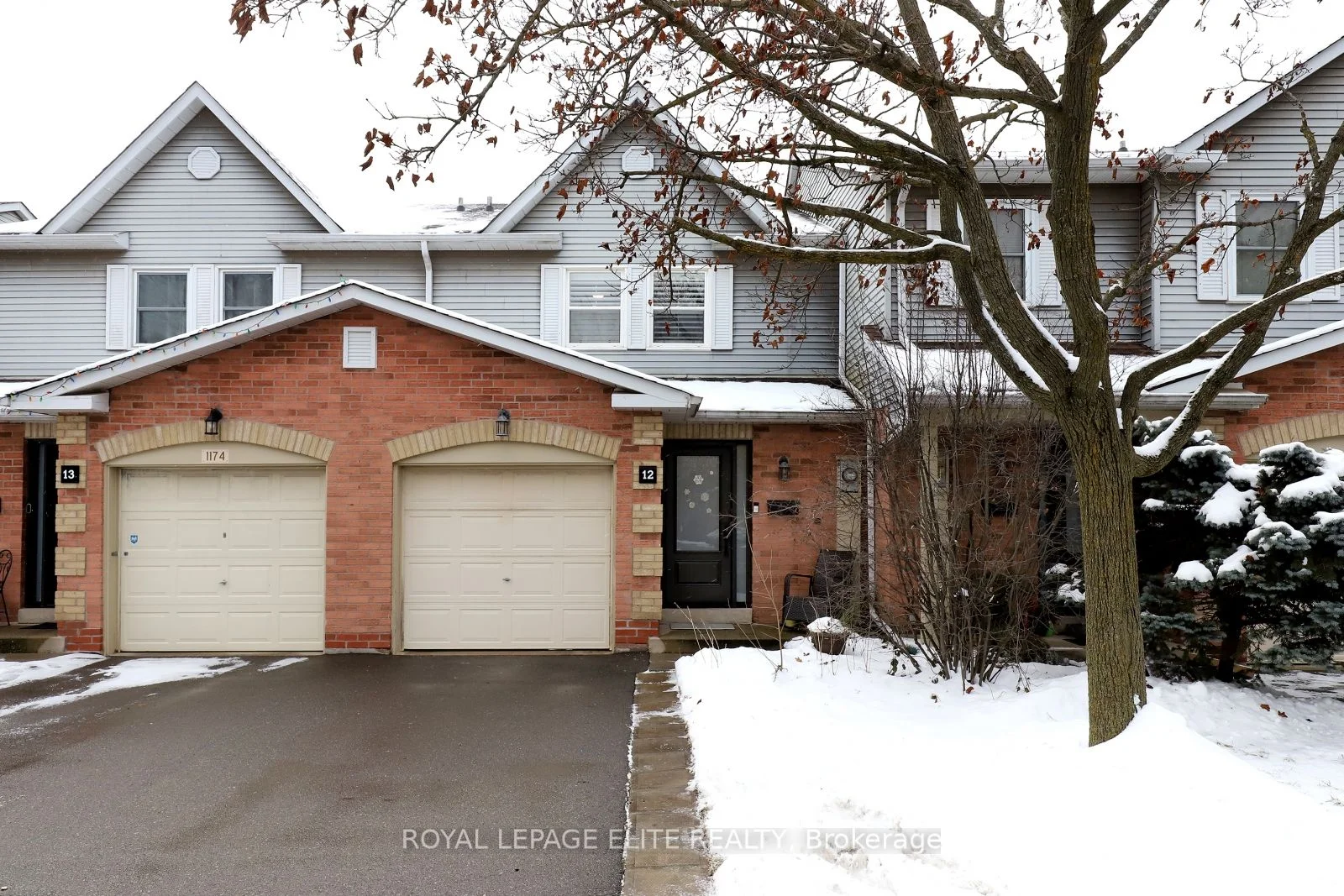 Condo Townhouse in Oakville