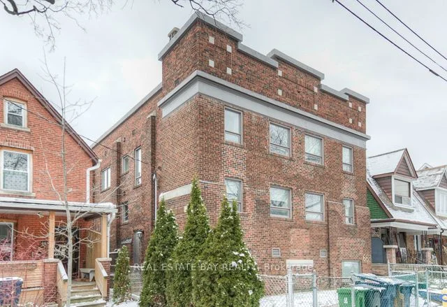 668 Brock Avenue 301, Toronto W02, On M6h 3p2