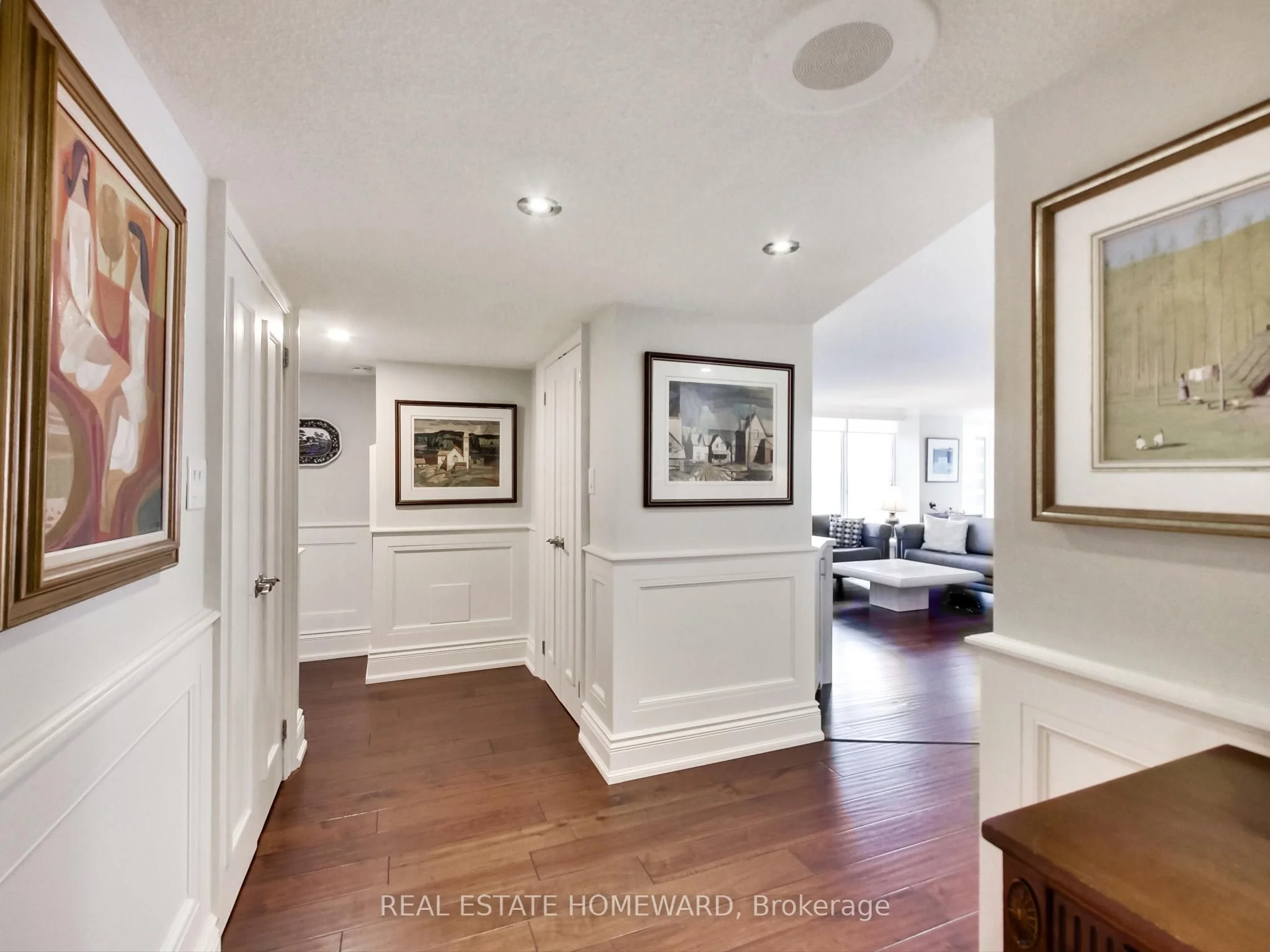 2045 Lake Shore Boulevard W 1803, Toronto W06, ON M8V 2Z6