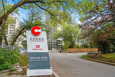 30 Speers Road 205, Toronto W04, On M8y 1w9