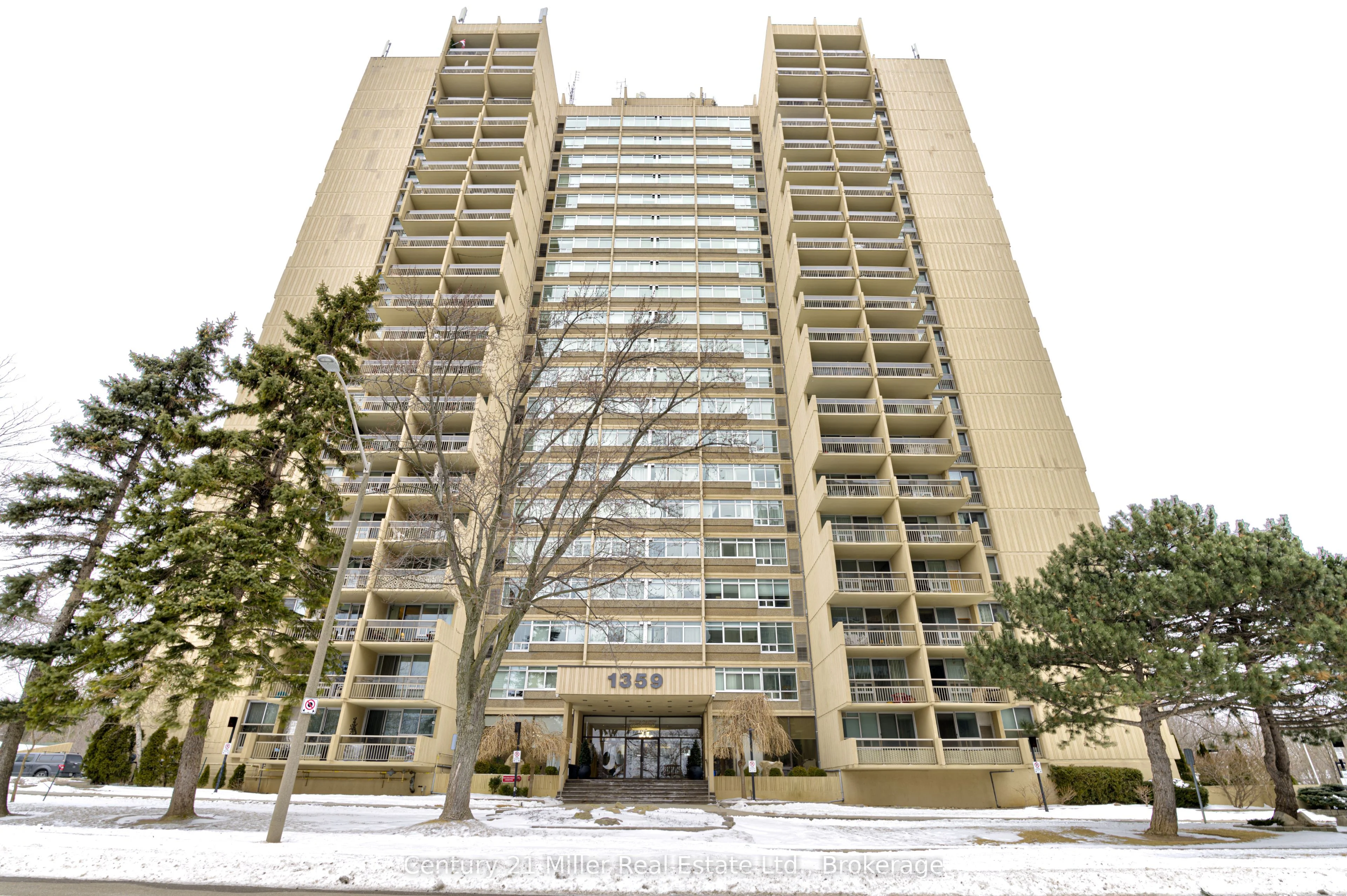 Condo Apartment in Oakville