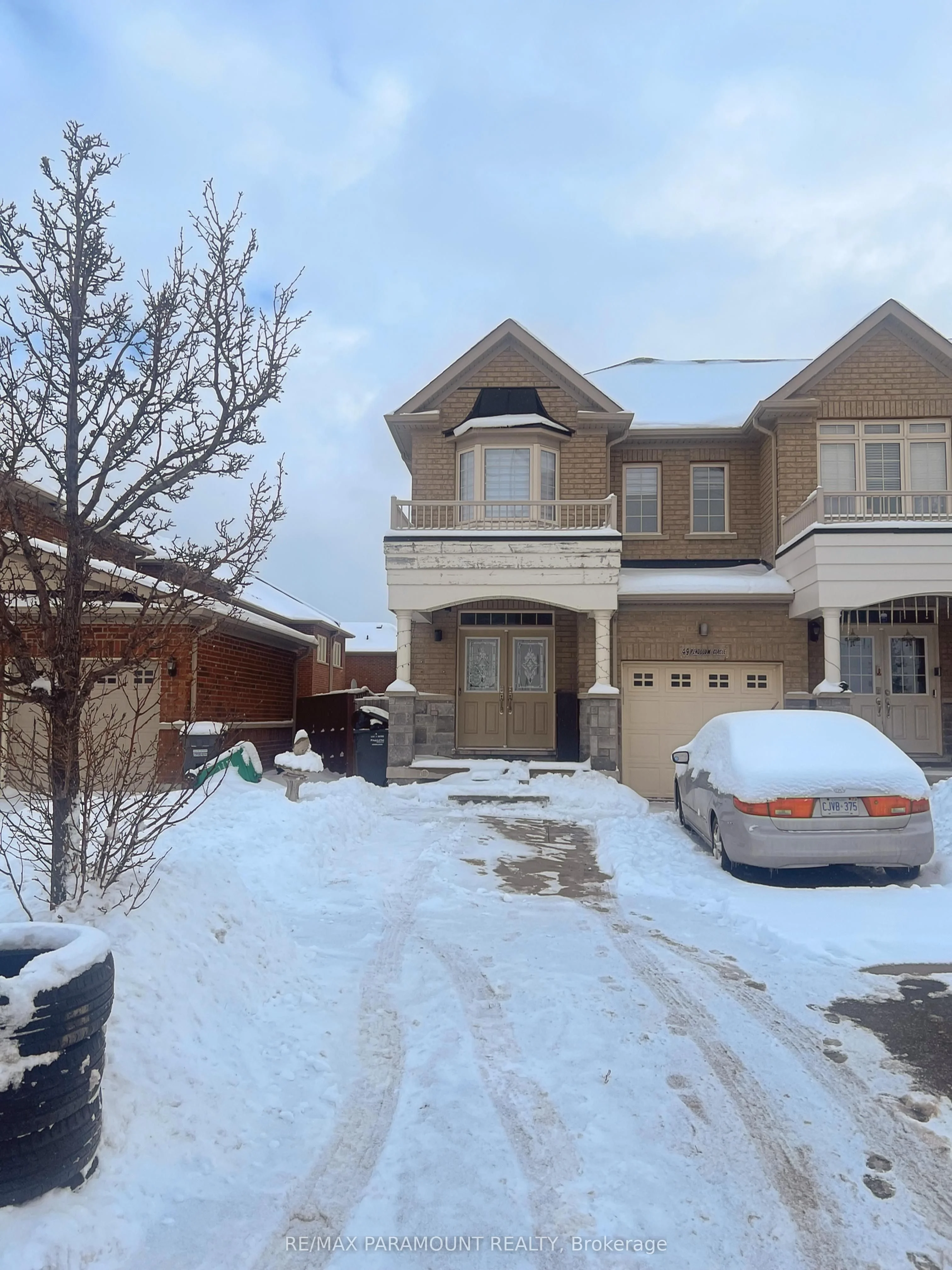 49 Pendulum Circle, Brampton, On L6r 3n5