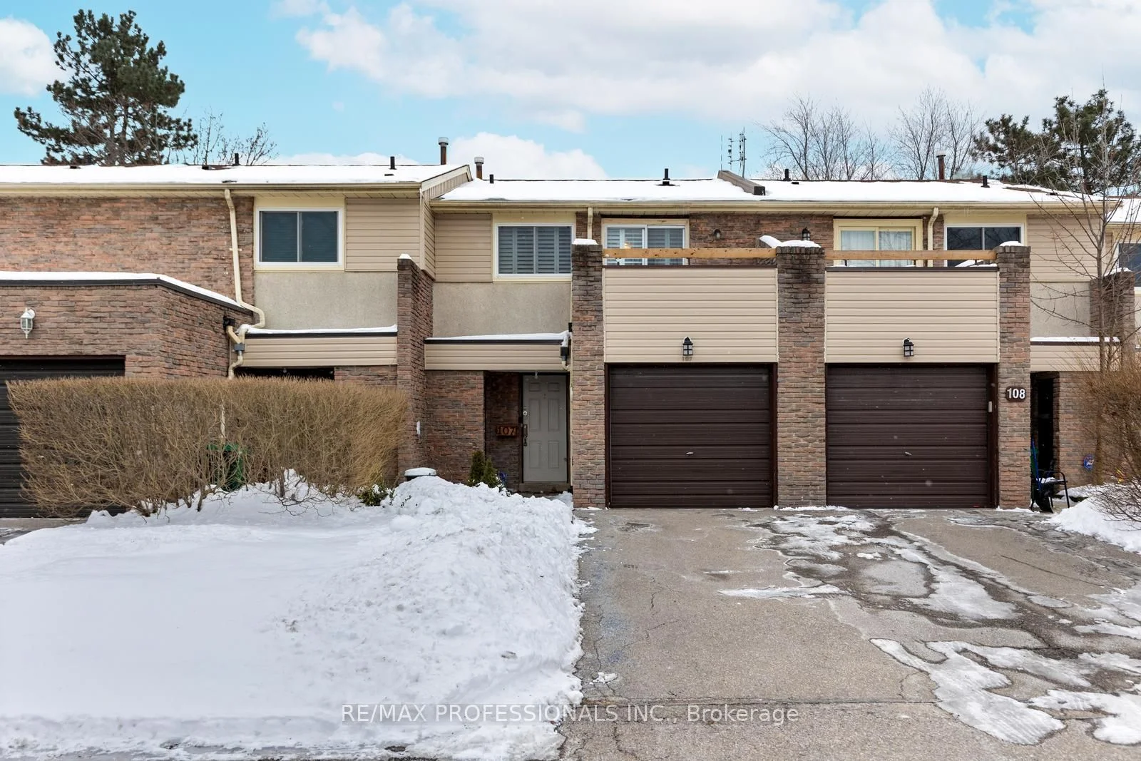 7430 Copenhagen Road 107, Mississauga, On L5n 2c4