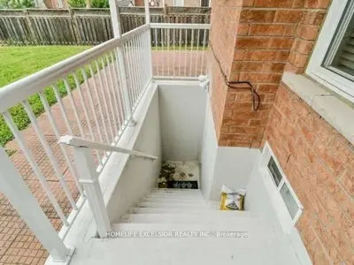 3437 Erin Centre/beasment Boulevard, Mississauga, On L5m 8c2