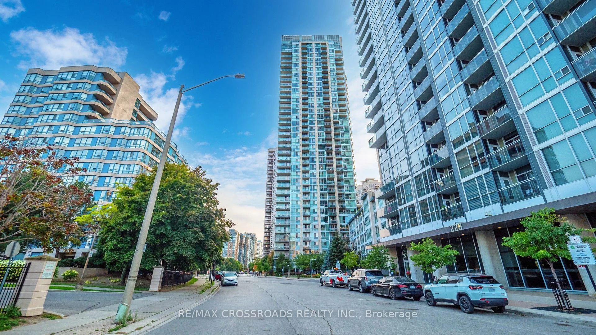 225 Webb Drive 608, Mississauga, On L5b 4p2