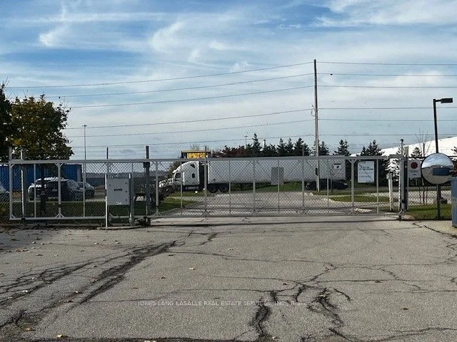 8015 Esquesing Line, Oakville, ON L9T 5C8