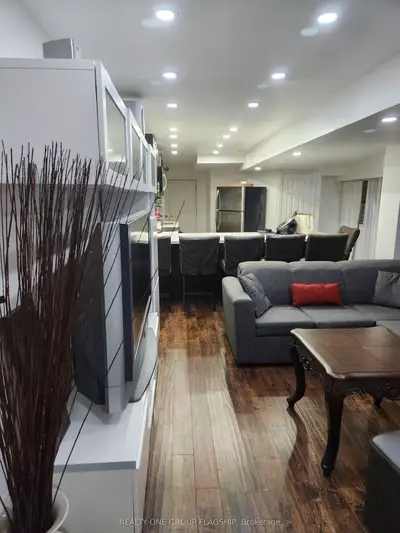 3474 Crimson King Circle Basement Unit, Mississauga, On L5n 8m8