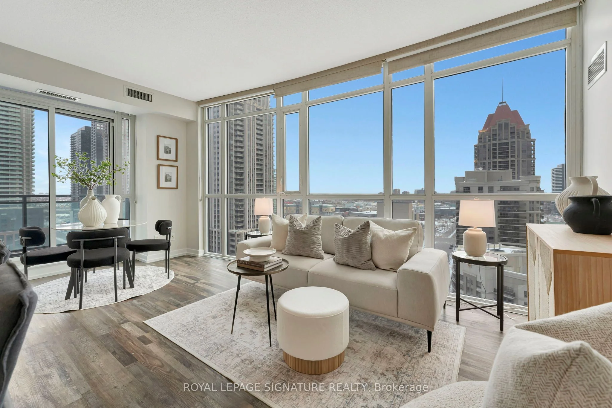Condo Apartment in Mississauga
