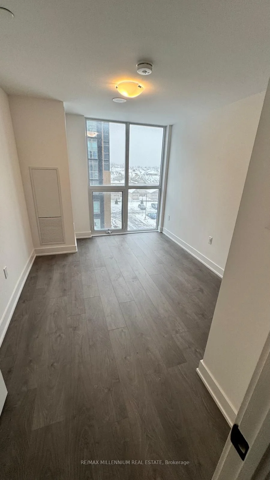 2333 KHALSA Gate 502, Oakville, ON L6M 0X7