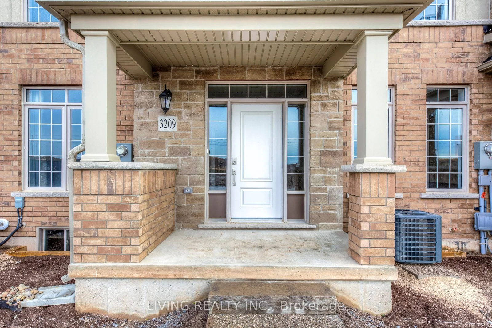 3209 William Coltson Avenue, Oakville, ON L6H 0X1