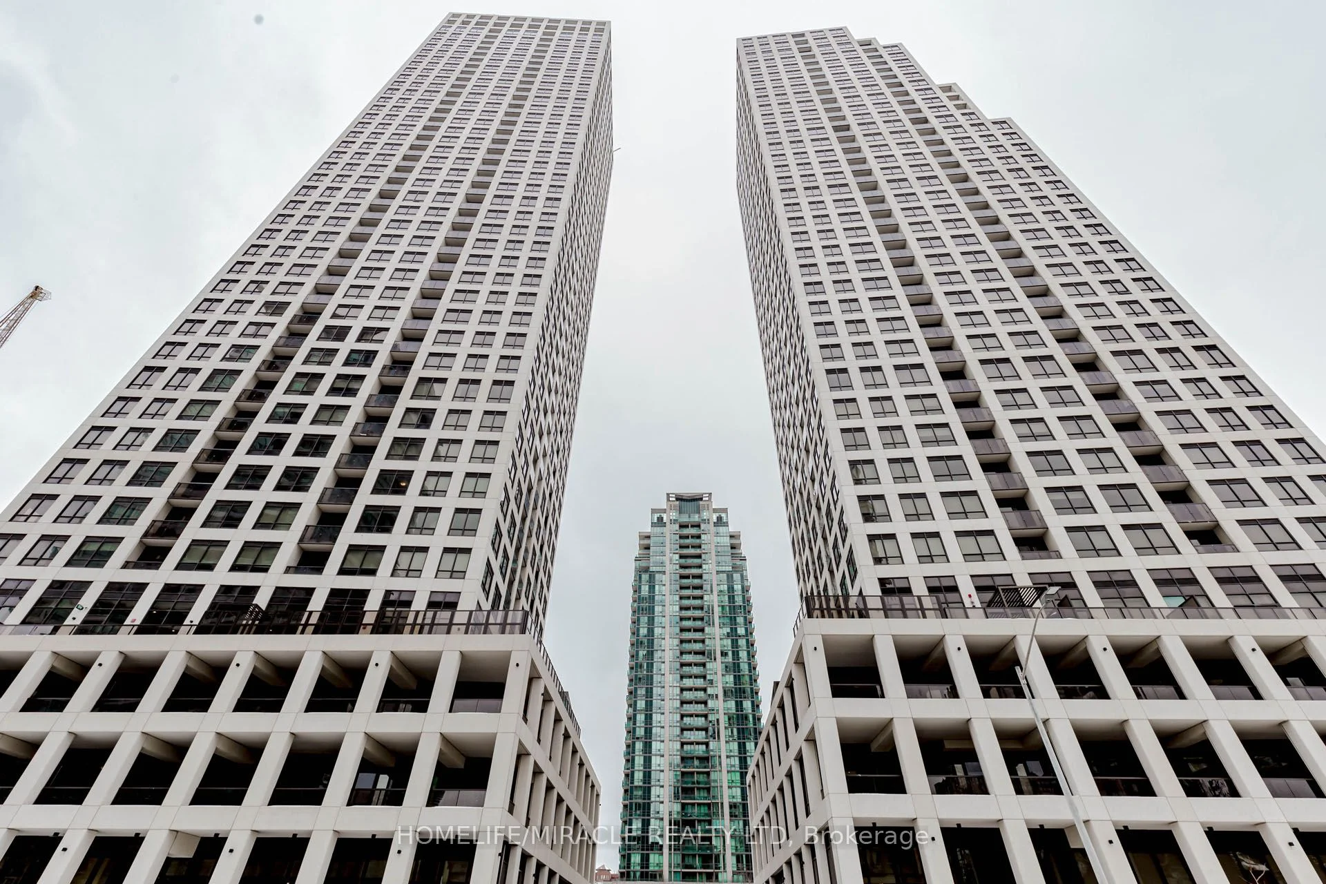 Condo Apartment in Mississauga