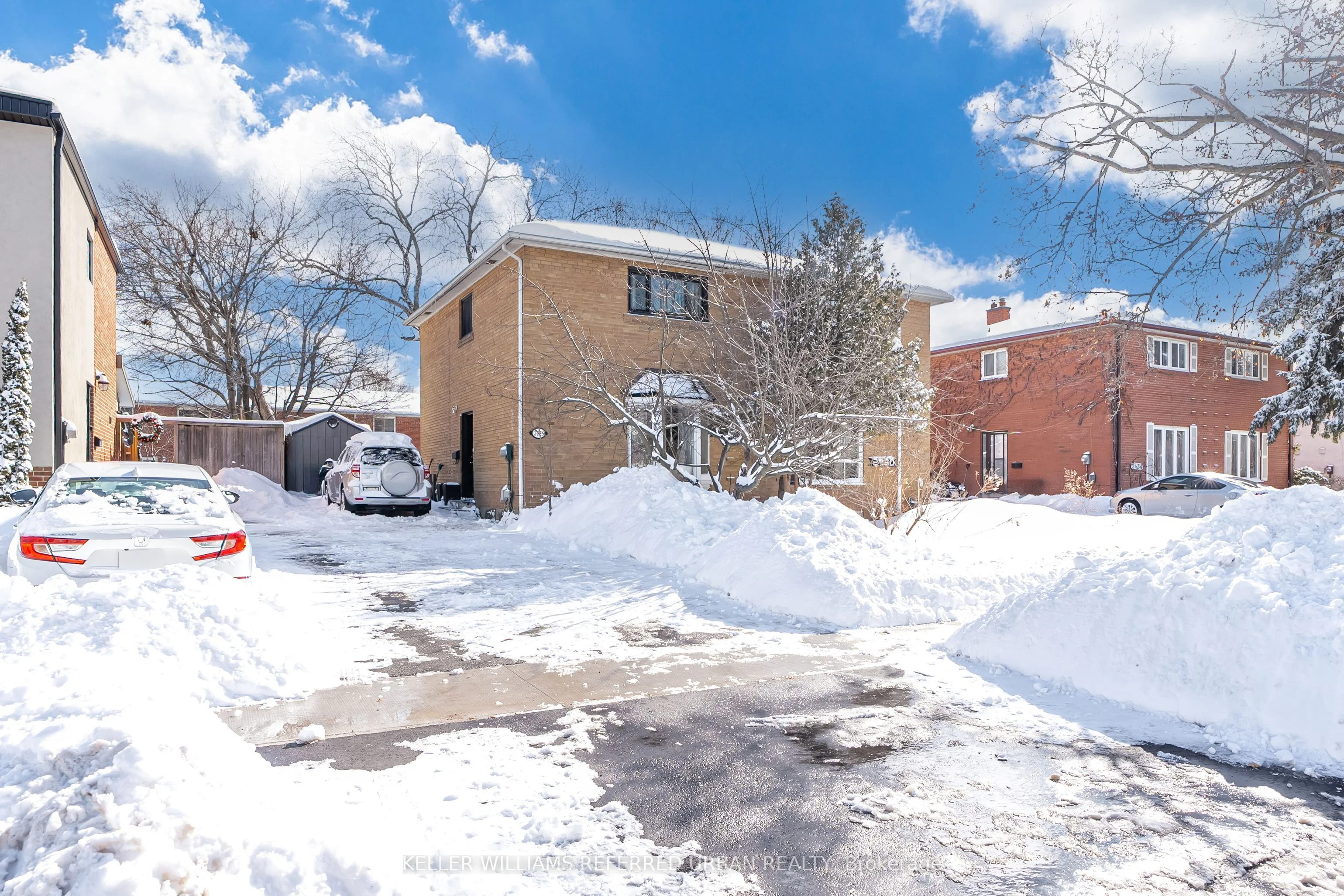 2426 Brookhurst Road, Mississauga, On L5j 1r3