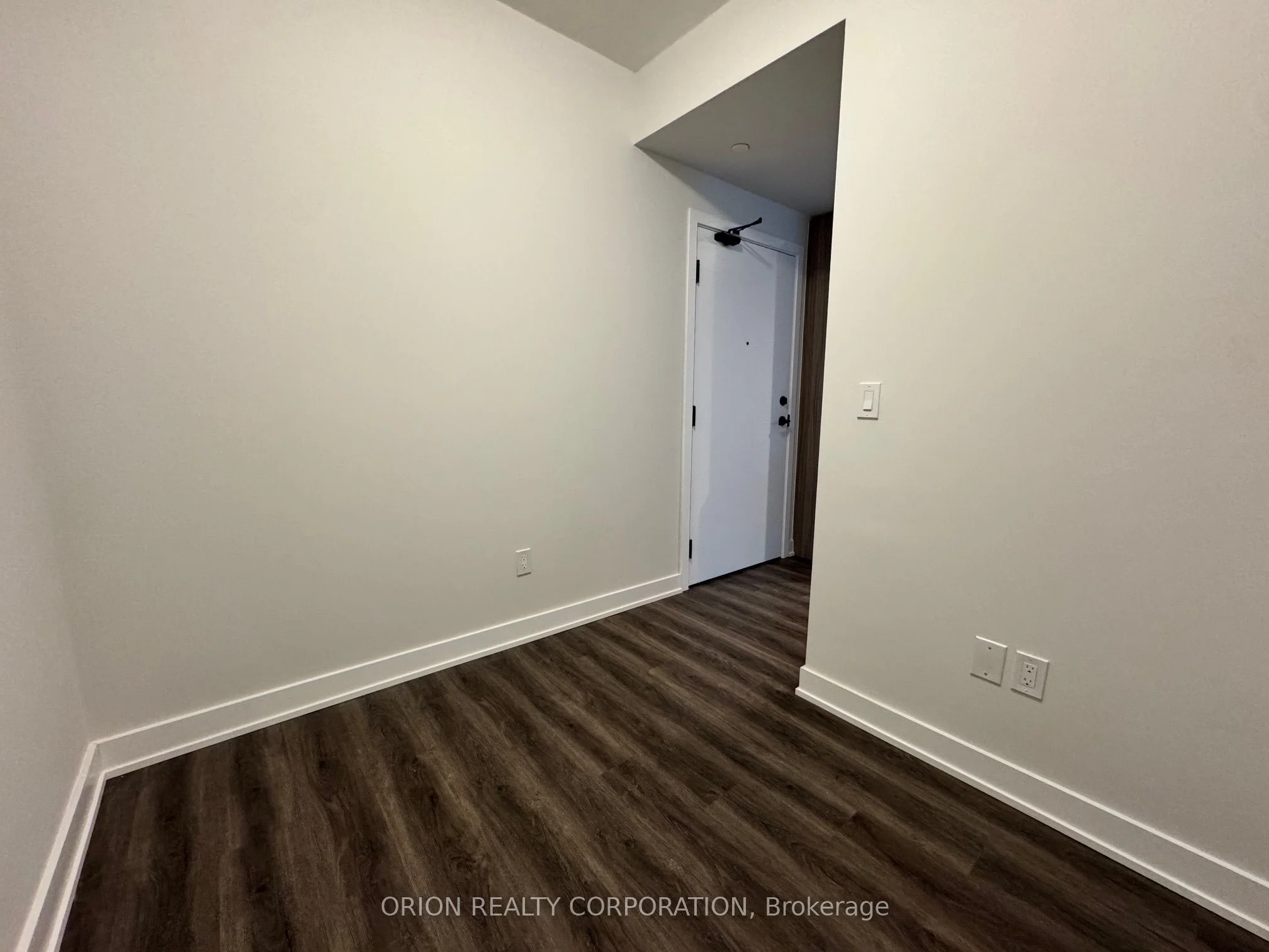 4130 Parkside Village Drive 605, Mississauga, ON L5B 3M8