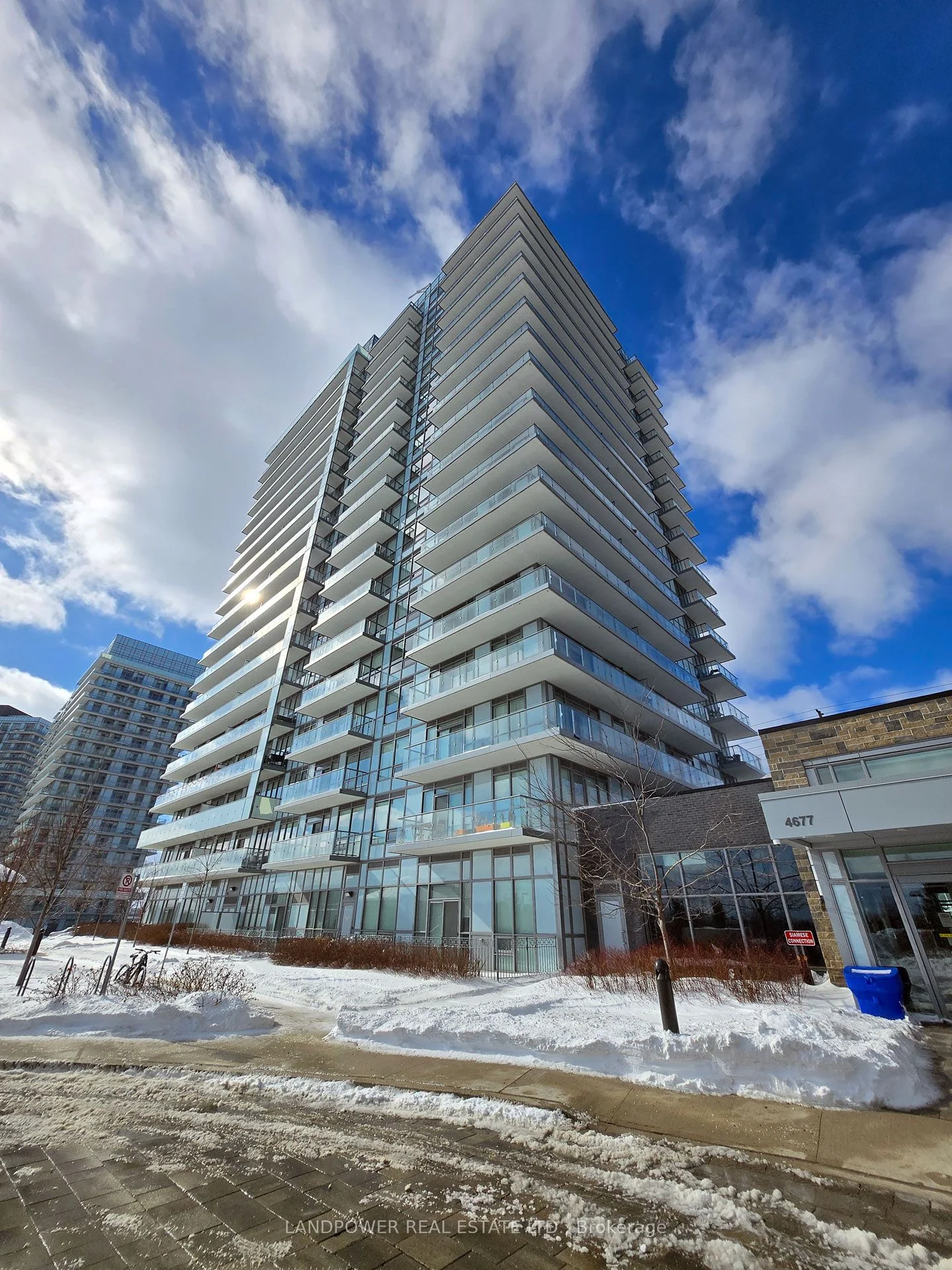 4677 Glen Erin Drive 1210, Mississauga, ON L5M 2E3