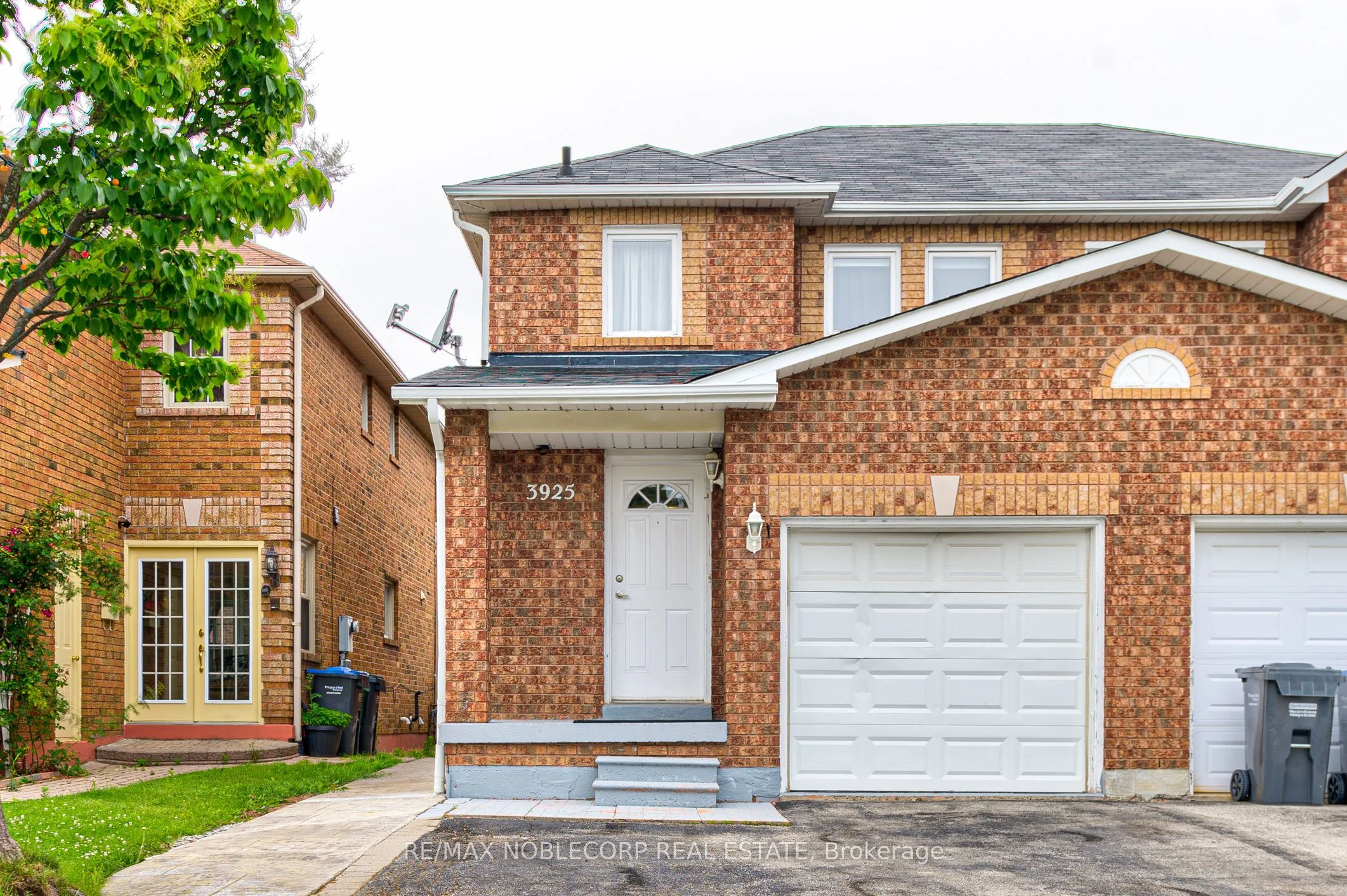 Semi-Detached in Mississauga