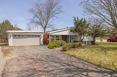 Detached in Oakville