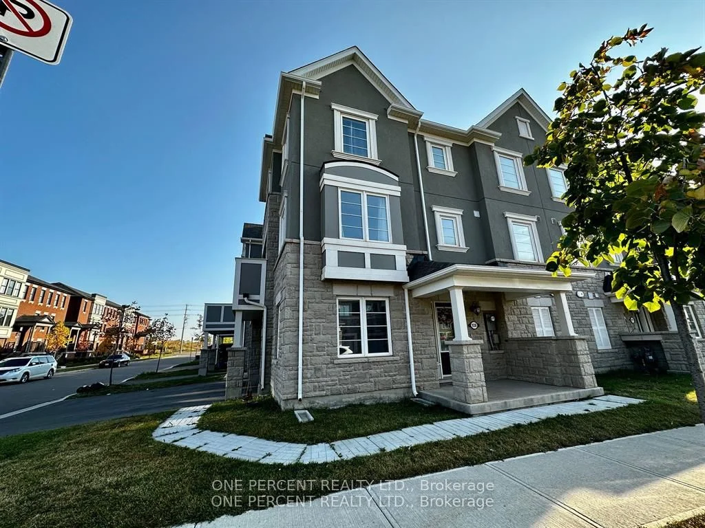 Att/Row/Townhouse in Milton